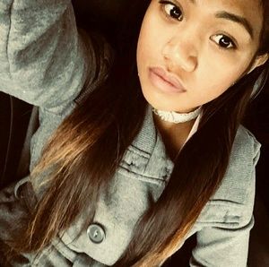 Meet your Posher, Christal